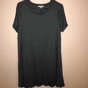 Tee shirt dress 👗 perfect for fall 🍁🌻🍂